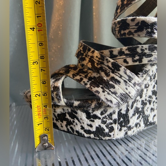 NWOT-Fun Shoes! wedge sandles, 6.5 Blk & White fur-cow print -Never Worn - Picture 7 of 10